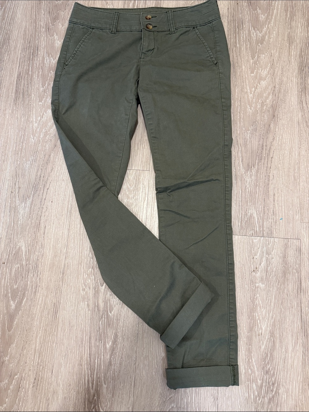 American Eagle Outfitters Olive Green Chino Pants